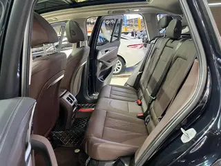 BMW X3 2023 xDrive30i Líder M Traje de noche Yao interior foto 15 BMW X3 2023 xDrive30i Líder M Traje de noche Yao interior foto 15