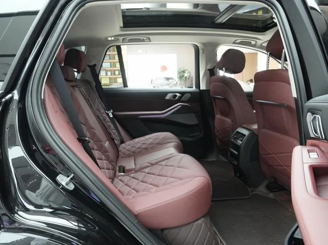 BMW X5 2022 Reforma xDrive 30Li Tipo de lujo M Conjunto deportivo interior foto 13 BMW X5 2022 Reforma xDrive 30Li Tipo de lujo M Conjunto deportivo interior foto 13