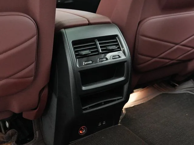 BMW X5 2022 Reforma xDrive 30Li Tipo de lujo M Conjunto deportivo interior foto 19 BMW X5 2022 Reforma xDrive 30Li Tipo de lujo M Conjunto deportivo interior foto 19