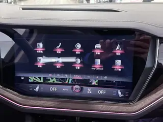 Volkswagen Touareg 2022 3.0TSI Version de la première jouissance Ensemble de sport classique intérieur photo 15