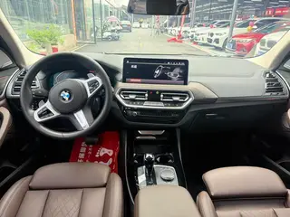 BMW X3 2022 xDrive30i Leader M Ensemble de nuit Yao extérieur photo 4 BMW X3 2022 xDrive30i Leader M Ensemble de nuit Yao extérieur photo 4