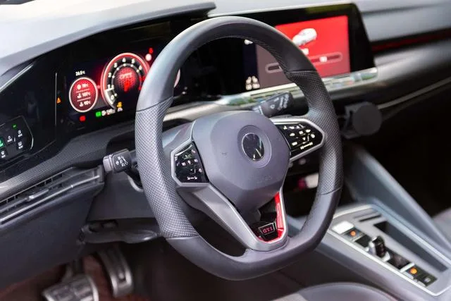 Volkswagen Golf GTI 2023 380TSI DSG GTI interior photo 9 Volkswagen Golf GTI 2023 380TSI DSG GTI interior photo 9