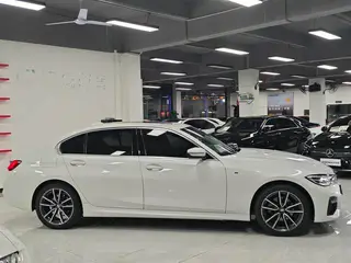 BMW 3 Series 2022 325Li M Sports suit exterior photo 5 BMW 3 Series 2022 325Li M Sports suit exterior photo 5