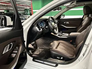 BMW 3 Series 2022 325Li M Sports suit exterior photo 9 BMW 3 Series 2022 325Li M Sports suit exterior photo 9