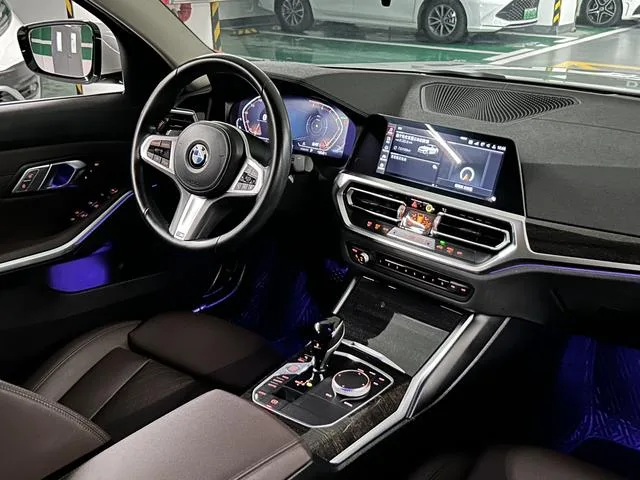 BMW 3 Series 2022 325Li M Sports suit interior photo 14 BMW 3 Series 2022 325Li M Sports suit interior photo 14
