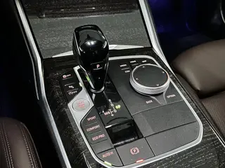 BMW 3 Series 2022 325Li M Sports suit interior photo 15 BMW 3 Series 2022 325Li M Sports suit interior photo 15