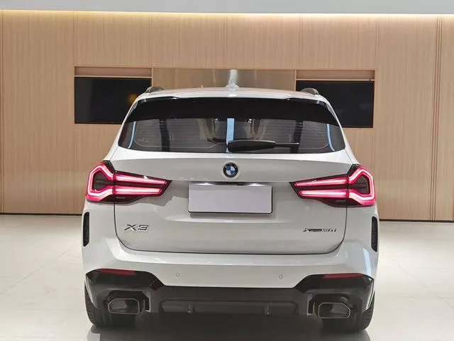 BMW X3 2023 xDrive30i Líder M Traje de noche Yao exterior foto 6 BMW X3 2023 xDrive30i Líder M Traje de noche Yao exterior foto 6