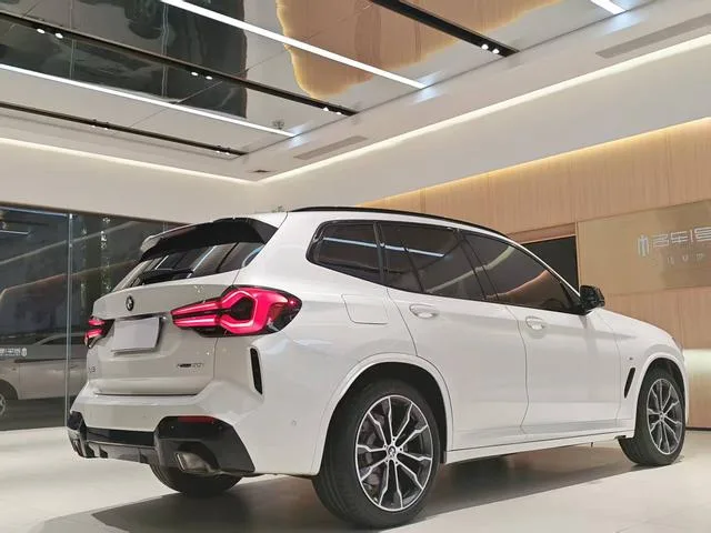 BMW X3 2023 xDrive30i Líder M Traje de noche Yao exterior foto 7 BMW X3 2023 xDrive30i Líder M Traje de noche Yao exterior foto 7