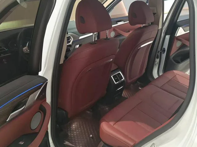 BMW X3 2023 xDrive30i Líder M Traje de noche Yao interior foto 15 BMW X3 2023 xDrive30i Líder M Traje de noche Yao interior foto 15