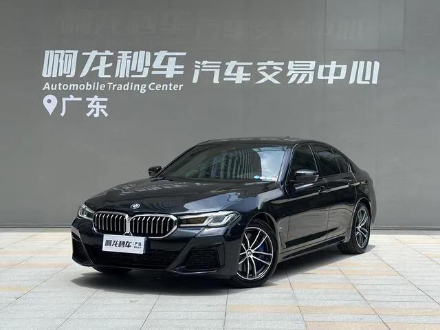BMW 5 Series 2022 525i M Ensemble de sport extérieur photo 1 BMW 5 Series 2022 525i M Ensemble de sport extérieur photo 1