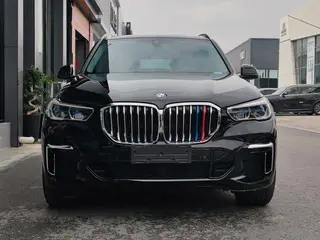 BMW X5 2022 Reforma xDrive 30Li Tipo de lujo M Conjunto deportivo exterior foto 2 BMW X5 2022 Reforma xDrive 30Li Tipo de lujo M Conjunto deportivo exterior foto 2