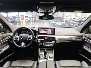 BMW 6 Series GT 2021 Reforma 630i M Conjunto deportivo interior foto 10