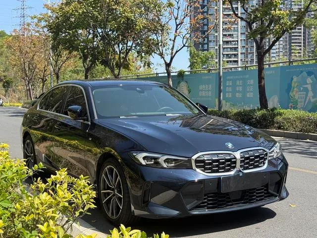 BMW 3 Series 2025 325Li M Ensemble de sport extérieur photo 3