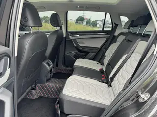 Volkswagen Tayron 2024 300TSI Tracción a dos ruedas de lujo Plus Versión avanzada exterior foto 8