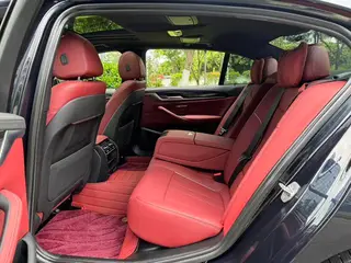 BMW 5 Series 2022 Reforma 525Li M Conjunto deportivo interior foto 11 BMW 5 Series 2022 Reforma 525Li M Conjunto deportivo interior foto 11