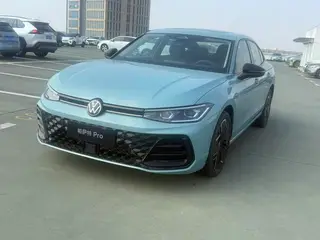 Volkswagen Passat 2025 Pro 380TSI Звездное небо