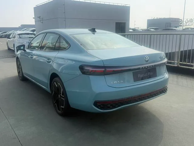 Volkswagen Passat 2025 Pro 380TSI Edición Starry Sky Dragon interior foto 10 Volkswagen Passat 2025 Pro 380TSI Edición Starry Sky Dragon interior foto 10