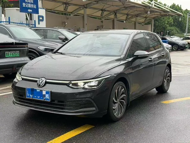 Volkswagen Golf 2021 280TSI DSG Pro exterior foto 1 Volkswagen Golf 2021 280TSI DSG Pro exterior foto 1