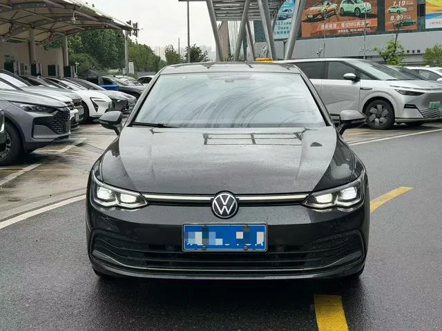 Volkswagen Golf 2021 280TSI DSG Pro exterior foto 2 Volkswagen Golf 2021 280TSI DSG Pro exterior foto 2