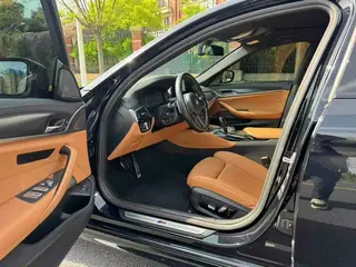 BMW 5 Series 2022 530i M Sports suit exterior photo 4 BMW 5 Series 2022 530i M Sports suit exterior photo 4