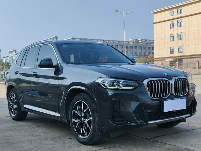 BMW X3 2022 xDrive25i M Conjunto deportivo exterior foto 3 BMW X3 2022 xDrive25i M Conjunto deportivo exterior foto 3