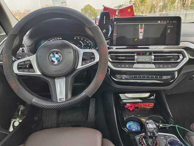 BMW X3 2022 xDrive25i M Conjunto deportivo exterior foto 9 BMW X3 2022 xDrive25i M Conjunto deportivo exterior foto 9