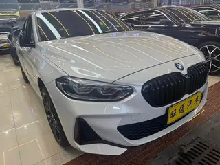 BMW 1 Series 2021 125i M Édition de nuit sportive Yao extérieur photo 3