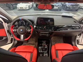 BMW 1 Series 2021 125i M Édition de nuit sportive Yao intérieur photo 11