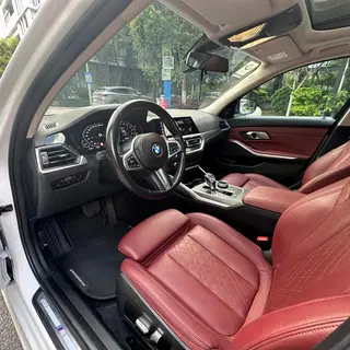 BMW 3 Series 2022 325Li M Sports Night Suit interior photo 13