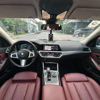 BMW 3 Series 2022 325Li M Sports Night Suit interior photo 19