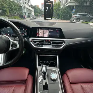 BMW 3 Series 2022 325Li M Sports Night Suit interior photo 20