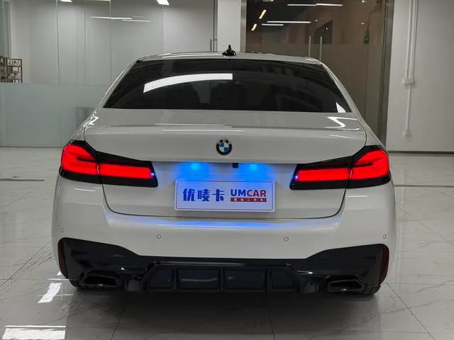 BMW 5 Series 2022 Second change 530Li Premium Class M Sports suit exterior photo 4 BMW 5 Series 2022 Second change 530Li Premium Class M Sports suit exterior photo 4