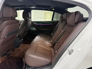 BMW 5 Series 2022 Second change 530Li Premium Class M Sports suit interior photo 15 BMW 5 Series 2022 Second change 530Li Premium Class M Sports suit interior photo 15