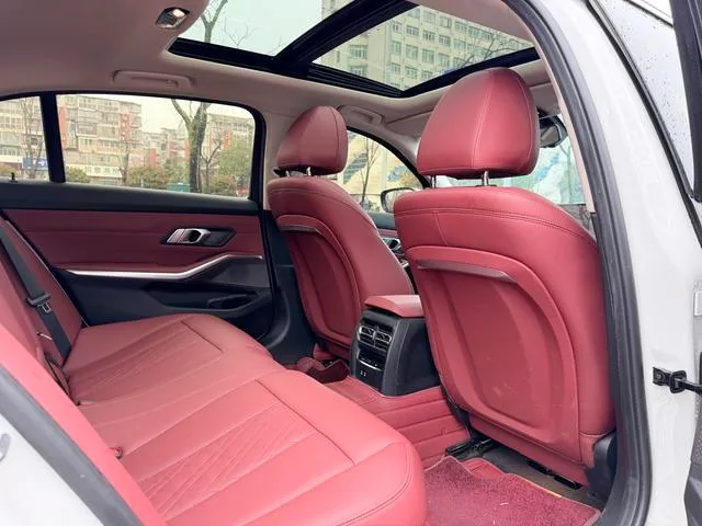BMW 3 Series 2023 320Li M Sports suit interior photo 8 BMW 3 Series 2023 320Li M Sports suit interior photo 8