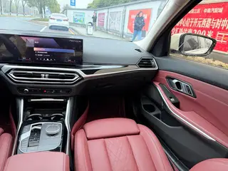 BMW 3 Series 2023 320Li M Sports suit interior photo 13 BMW 3 Series 2023 320Li M Sports suit interior photo 13