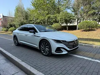 Volkswagen CC 2023 380TSI Version accrocheuse extérieur photo 3
