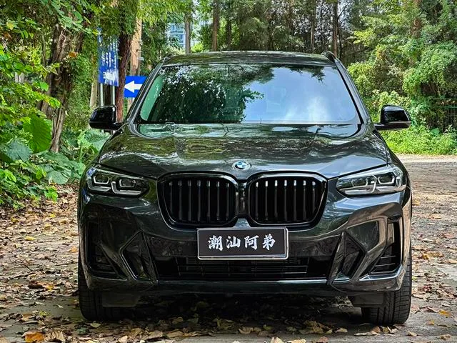 BMW X3 2023 xDrive30i Líder M Traje de noche Yao exterior foto 3 BMW X3 2023 xDrive30i Líder M Traje de noche Yao exterior foto 3