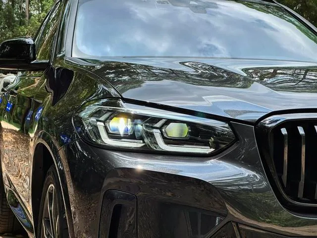 BMW X3 2023 xDrive30i Líder M Traje de noche Yao exterior foto 6 BMW X3 2023 xDrive30i Líder M Traje de noche Yao exterior foto 6