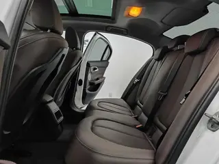 BMW 1 Series 2021 Модификация 120i M Спортивные ночные издания экстерьер фото 6 BMW 1 Series 2021 Модификация 120i M Спортивные ночные издания экстерьер фото 6