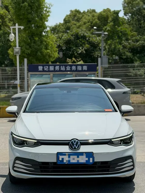 Volkswagen Golf 2023 280TSI DSG Pro exterior photo 2 Volkswagen Golf 2023 280TSI DSG Pro exterior photo 2