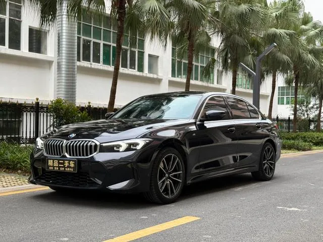 BMW 3 Series 2023 320Li M Conjunto deportivo exterior foto 1 BMW 3 Series 2023 320Li M Conjunto deportivo exterior foto 1