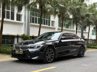 BMW 3 Series 2023 320Li M Conjunto deportivo exterior foto 2 BMW 3 Series 2023 320Li M Conjunto deportivo exterior foto 2