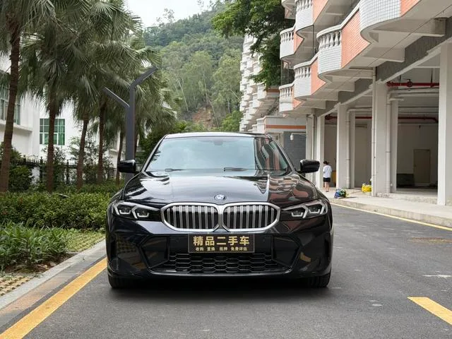 BMW 3 Series 2023 320Li M Conjunto deportivo exterior foto 3 BMW 3 Series 2023 320Li M Conjunto deportivo exterior foto 3