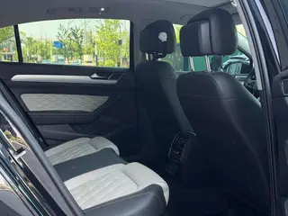 Volkswagen Magotan 2023 200 Dix mille éditions commémoratives 330TSI DSG Type de luxe intérieur photo 12
