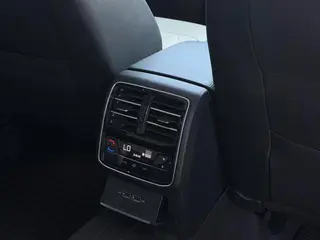 Volkswagen Magotan 2023 200 Dix mille éditions commémoratives 330TSI DSG Type de luxe intérieur photo 13