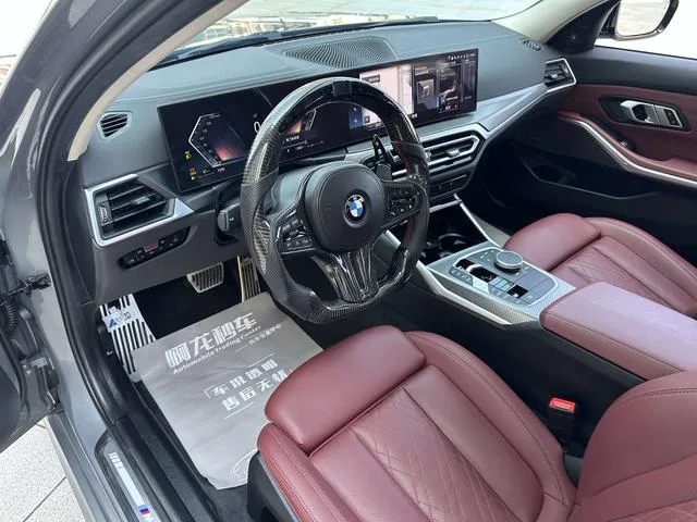 BMW 3 Series 2023 325Li M Set de nuit de sport intérieur photo 16