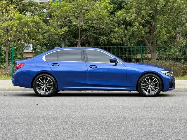 BMW 3 Series 2021 Segundo cambio 325Li M Conjunto deportivo exterior foto 4 BMW 3 Series 2021 Segundo cambio 325Li M Conjunto deportivo exterior foto 4