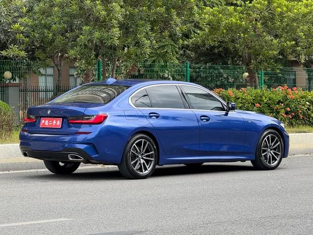 BMW 3 Series 2021 Segundo cambio 325Li M Conjunto deportivo exterior foto 5 BMW 3 Series 2021 Segundo cambio 325Li M Conjunto deportivo exterior foto 5