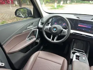 BMW X1 2023 sDrive25Li M Sports suit interior photo 11 BMW X1 2023 sDrive25Li M Sports suit interior photo 11