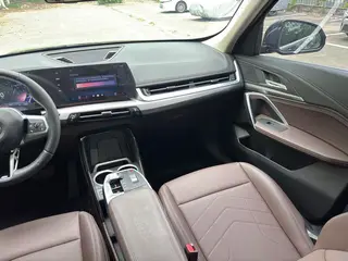 BMW X1 2023 sDrive25Li M Sports suit interior photo 12 BMW X1 2023 sDrive25Li M Sports suit interior photo 12